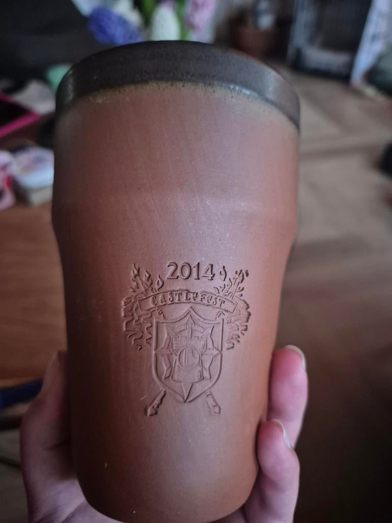 Castlefest 2014 10e Jubileum beker, Antiek en Kunst, Antiek | Keramiek en Aardewerk, Ophalen of Verzenden