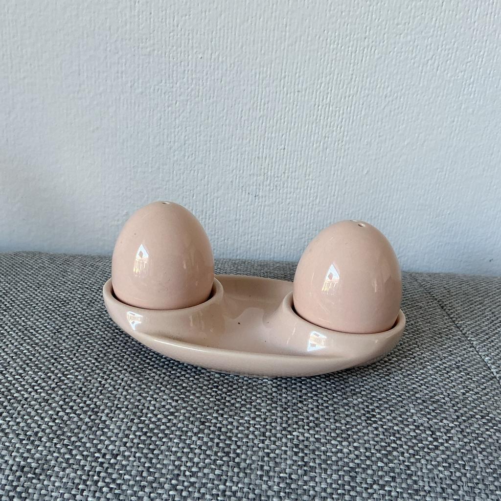 Vintage roze zout- en pepervaatjes op schaal, Huis en Inrichting, Keuken | Servies, Zo goed als nieuw, Overige typen, Overige stijlen