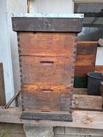 Bijenkasten en toebehoren, Bijen