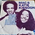 Mac & Katie Kissoon - Sing Along (Single), Gebruikt, 7 inch, Single, Ophalen of Verzenden