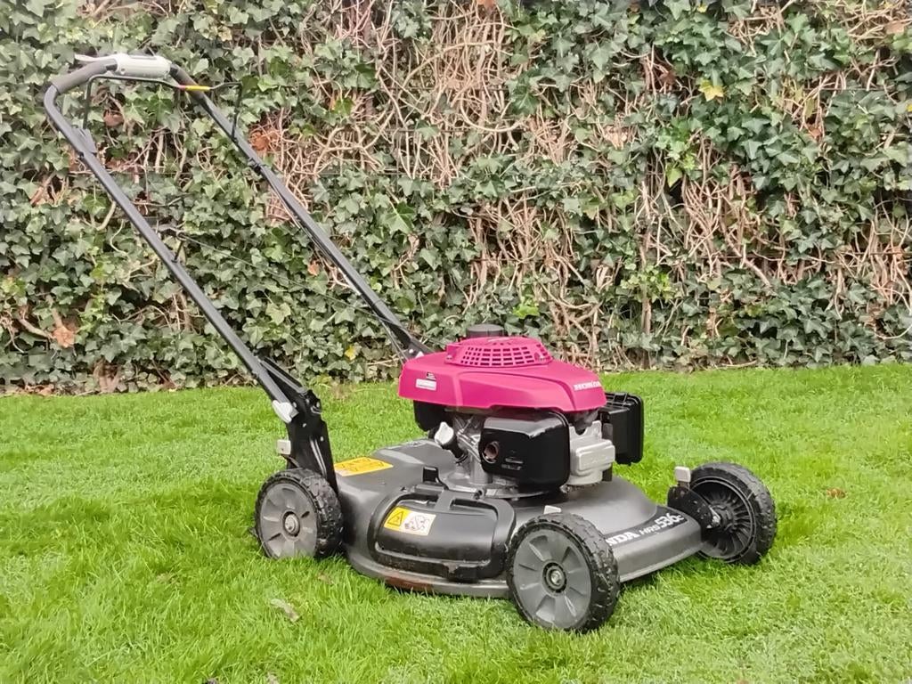 HONDA HRS 536 C MULCHMAAIER AANGEDREVEN MAAIBREEDTE 53 CM, Tuin en Terras, Grasmaaiers, Ophalen, 50 cm of meer