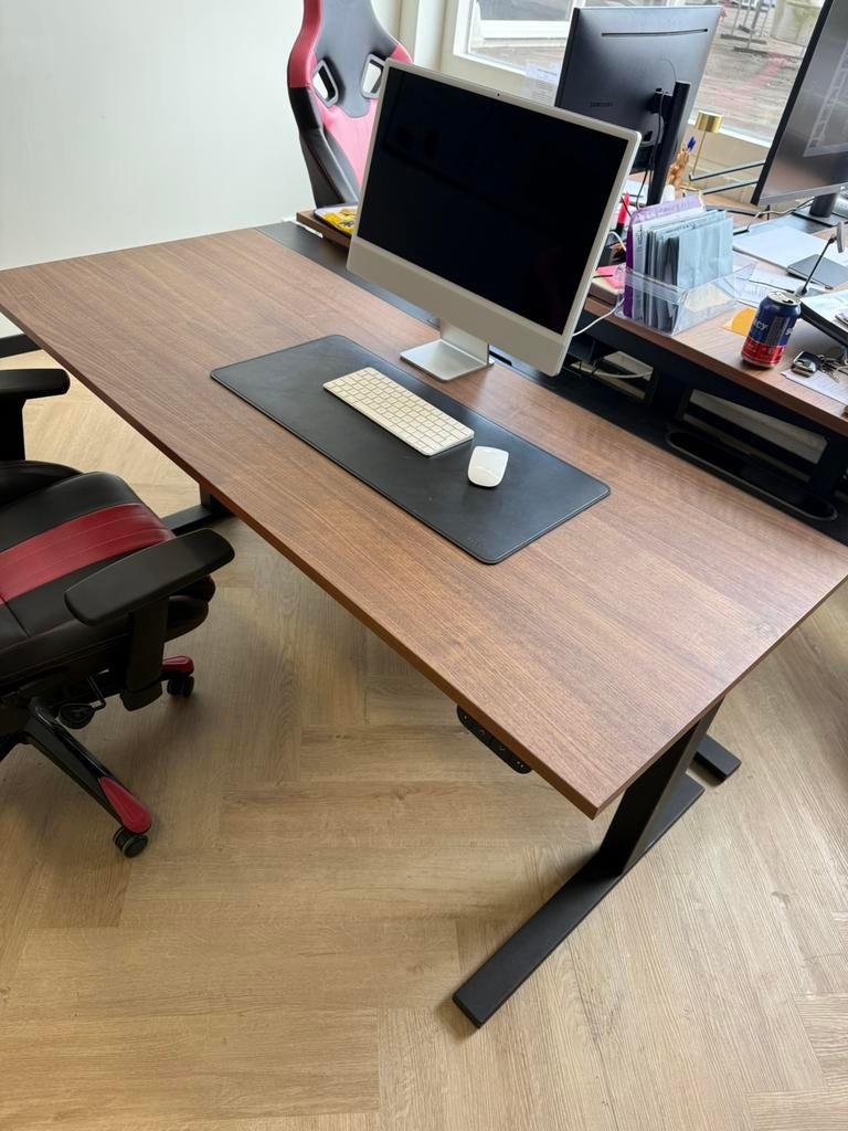 Mittzon zit sta bureau 160x80 walnoot zwart ikea, Ophalen, Elektrisch, Zo goed als nieuw