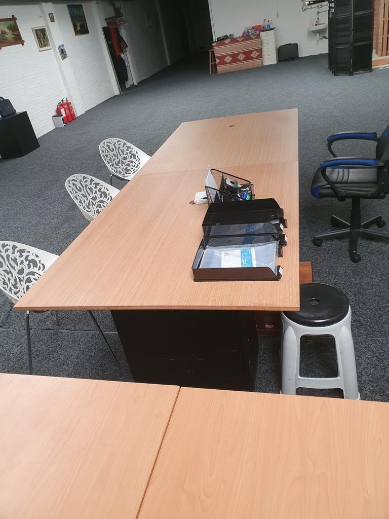 Bureautafel, Ophalen of Verzenden, Zo goed als nieuw, 25 tot 50 cm