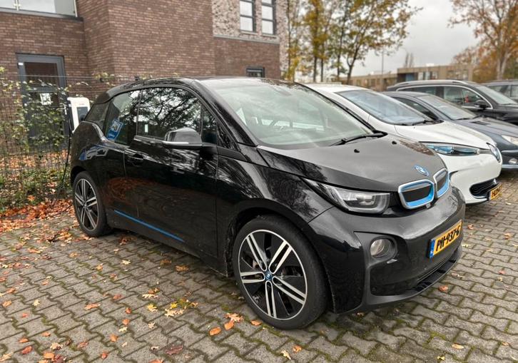 BMW I3, bouwjaar 2017, 94Ah / Harman Kardon - Leder -20 inch, Auto's, BMW, Particulier, i3, ABS, Achteruitrijcamera, Adaptieve lichten