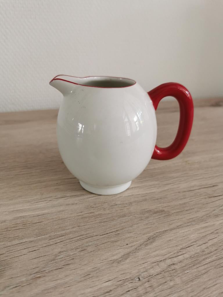 Porseleinen kannetje, Ophalen of Verzenden, Zo goed als nieuw, Porselein, Overige typen