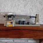 Antieke precisie weegschaal Triple Beam Balance, Antiek en Kunst, Ophalen of Verzenden