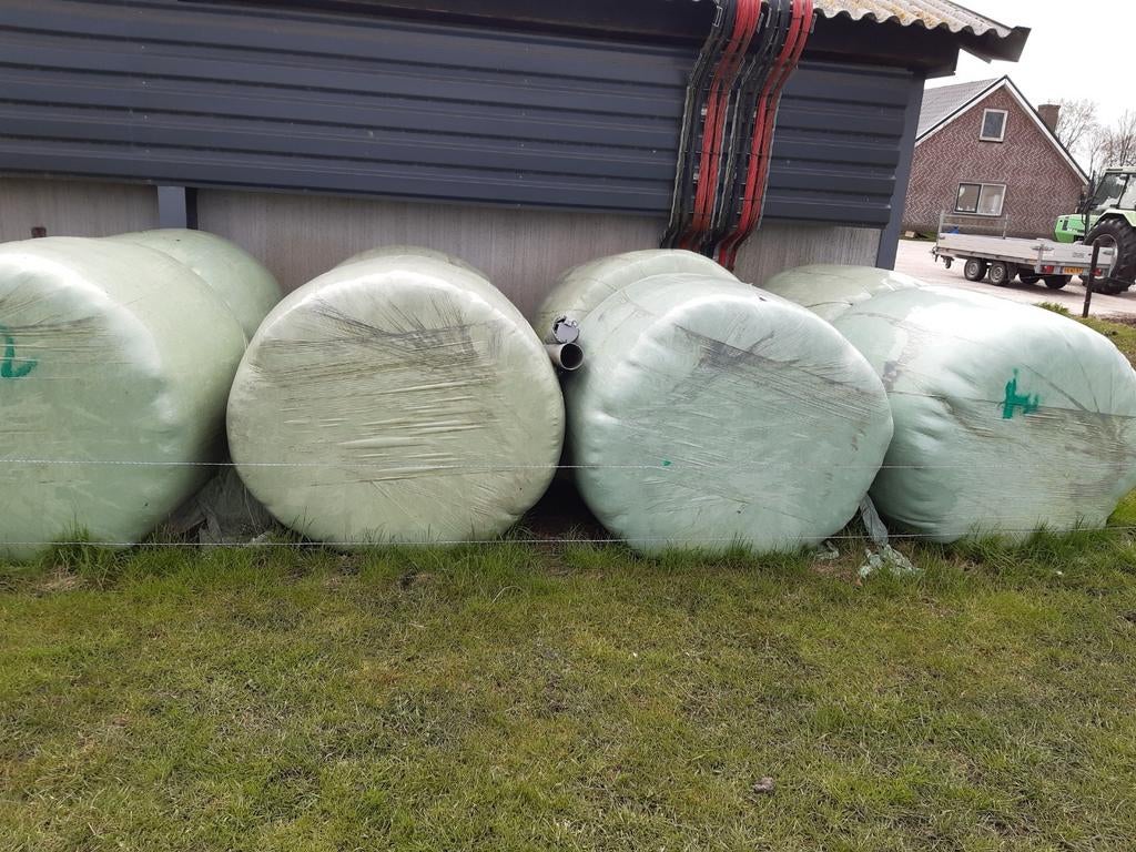 6 Hooi droog balen 2 kuil balen, Ophalen of Verzenden, Vee