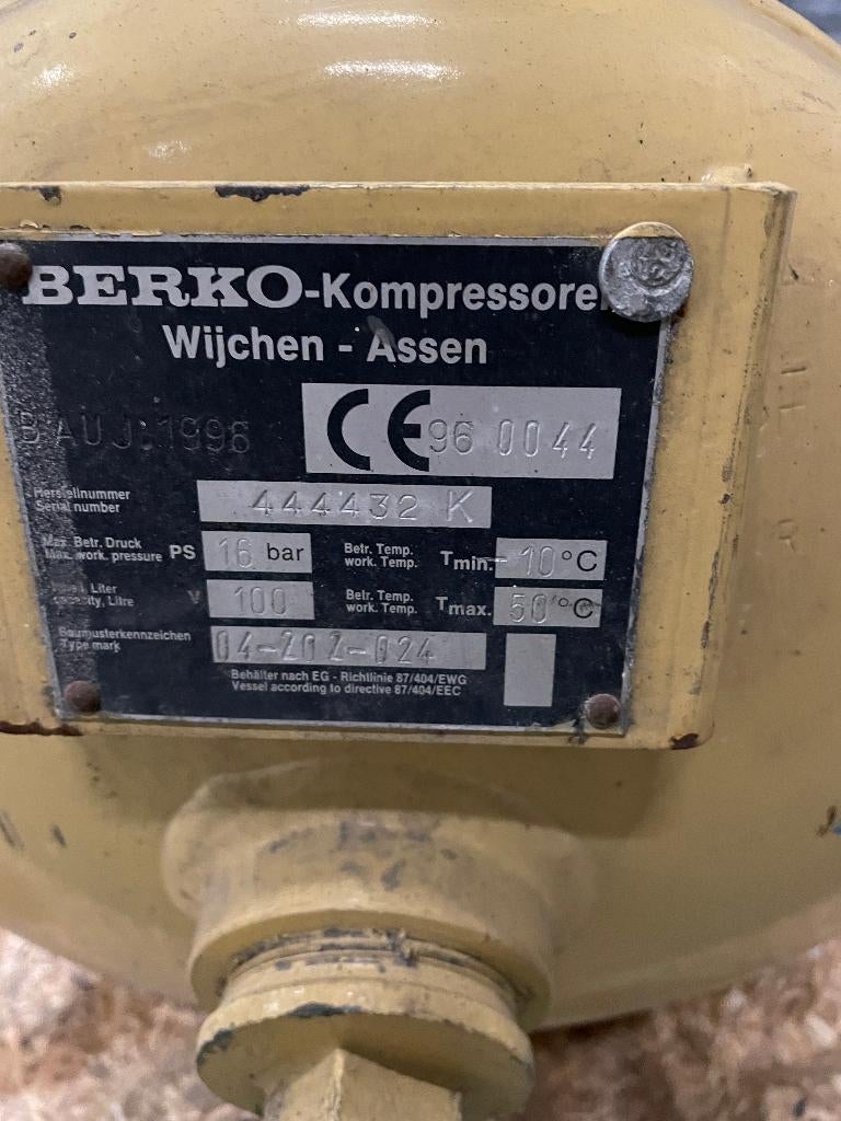 Berko Compressor max. 16 bar, 100 liter, Ophalen, Gebruikt, 200 tot 400 liter/min, 10 bar of meer