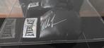 Gesigneerde bokshandschoen Mike Tyson, Ophalen of Verzenden