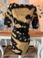 Nieuwe, stijlvolle, chique, Beige-Zwarte jurk Vanilia, 38/M, Kleding | Dames, Ophalen of Verzenden, Nieuw, Maat 38/40 (M), Beige