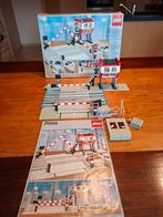 LEGO TREIN 7866 ELECTRISCHE BEWAAKTE SPOORWEG-OVERGANG, Ophalen of Verzenden, Zo goed als nieuw, Complete set, Lego