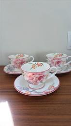 3 Royal Albert Ophelia kop en schotels, Ophalen of Verzenden, Zo goed als nieuw, Porselein, Kop en/of schotel