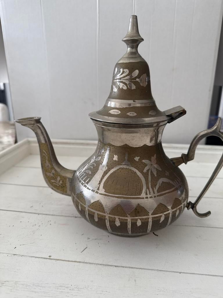 Vintage Marokkaanse theepot - Handgemaakt en gedetailleerd, Antiek en Kunst, Ophalen of Verzenden