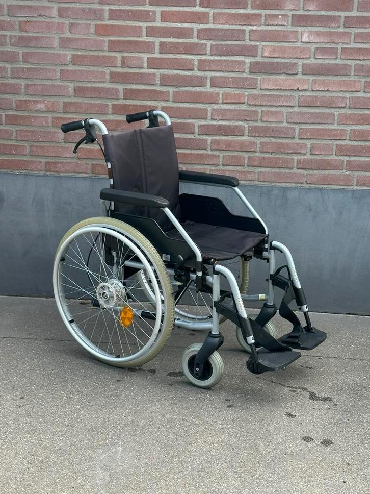 Lichtgewicht rolstoel inklapbaar, Diversen, Rolstoelen, Zo goed als nieuw, Duwrolstoel, Inklapbaar, Ophalen of Verzenden