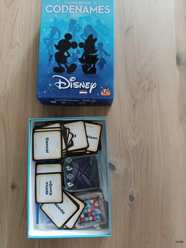 Codenames Disney, Hobby en Vrije tijd, Ophalen of Verzenden, Zo goed als nieuw