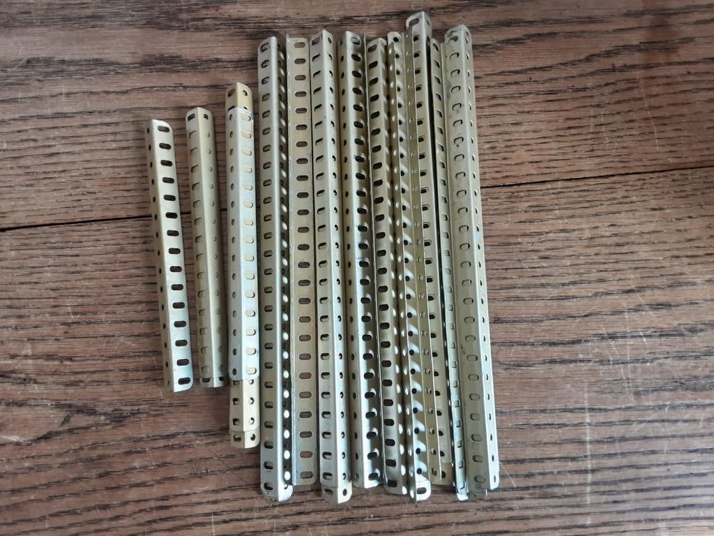 Te koop, Meccano hoekbalken, Ophalen of Verzenden, Gebruikt, Groter dan 1:32