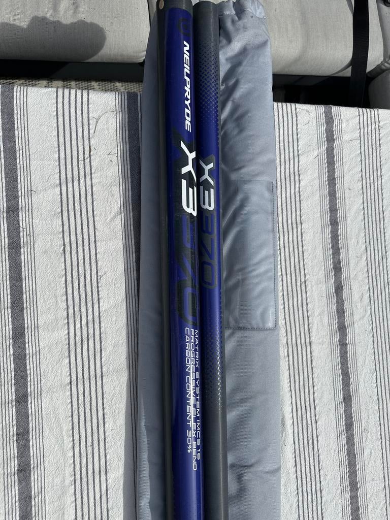 Neilpryde X3 370 windsurf mast, Watersport en Boten, Windsurfen, Ophalen of Verzenden, Gebruikt, Mast, Minder dan 5 m²