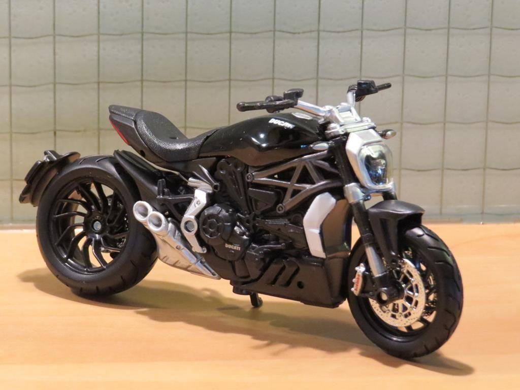 Ducati X Diavel S 1:18 Bburago, May Cheong Group France S.A.S., Nieuw, Ophalen of Verzenden, Motor
