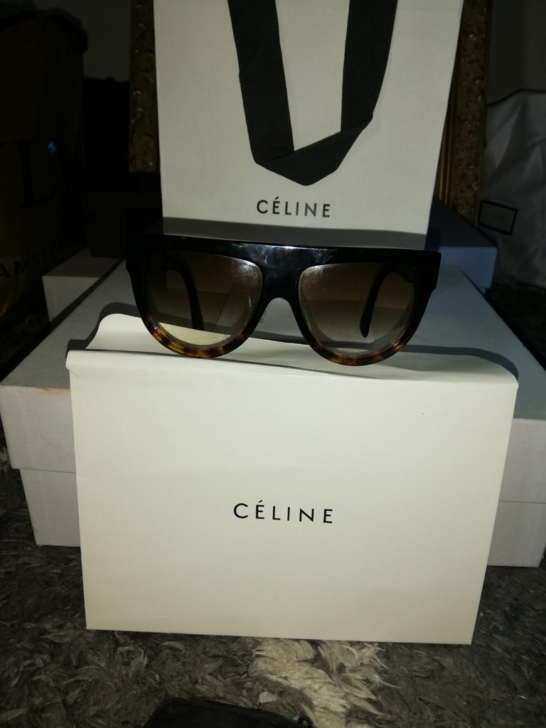 Celine zonnebril nieuw met alle toebehoren, Sieraden, Tassen en Uiterlijk, Zonnebrillen en Brillen | Dames, Overige merken, Zonnebril