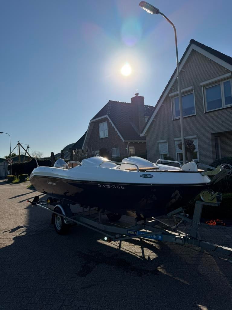 Console boot 50pk, Watersport en Boten, Ophalen, Zo goed als nieuw, 3 tot 6 meter, Buitenboordmotor