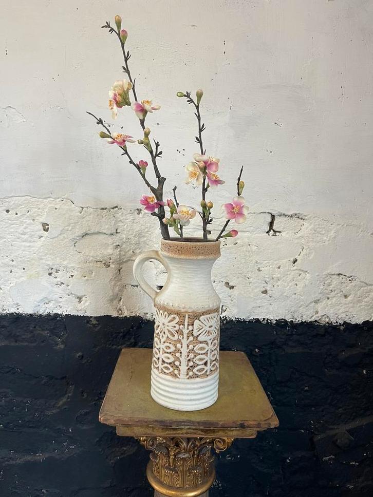 Vintage Uebelacker Keramik Ü-Keramik vaas wit bloemenrand, Huis en Inrichting, Woonaccessoires | Vazen, Gebruikt, Wit, Minder dan 50 cm