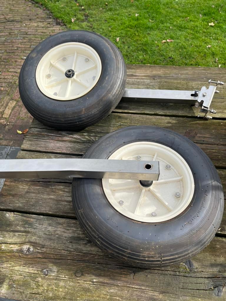 Zgan rvs Transportwielen rubberboot, Watersport en Boten, Ophalen of Verzenden, Zo goed als nieuw, Overige typen