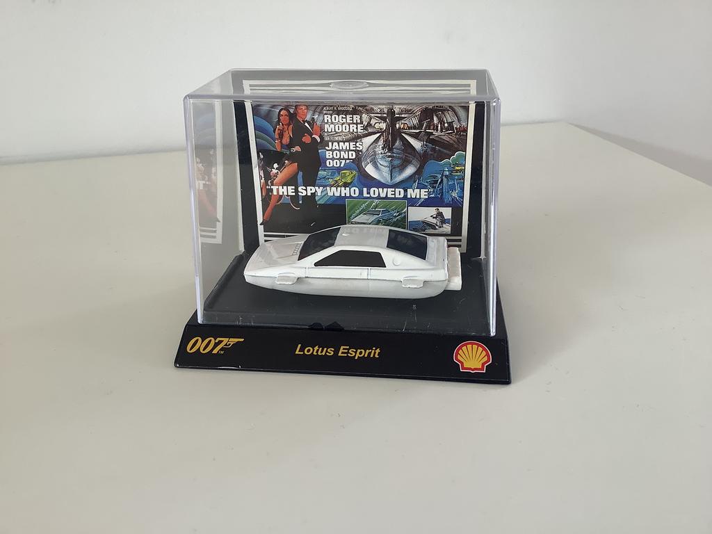 Modelauto Lotus Esprit James Bond 007 van Shell uit 2008, Ophalen of Verzenden, Zo goed als nieuw, Overige merken