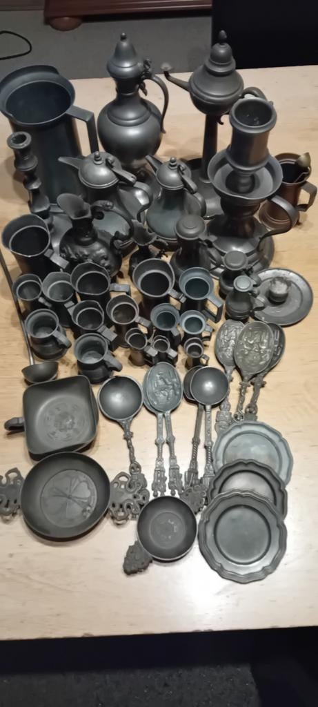 Grote partij tin, circa 12,5 kg, inclusief olielamp, Antiek en Kunst, Antiek | Tin, Ophalen