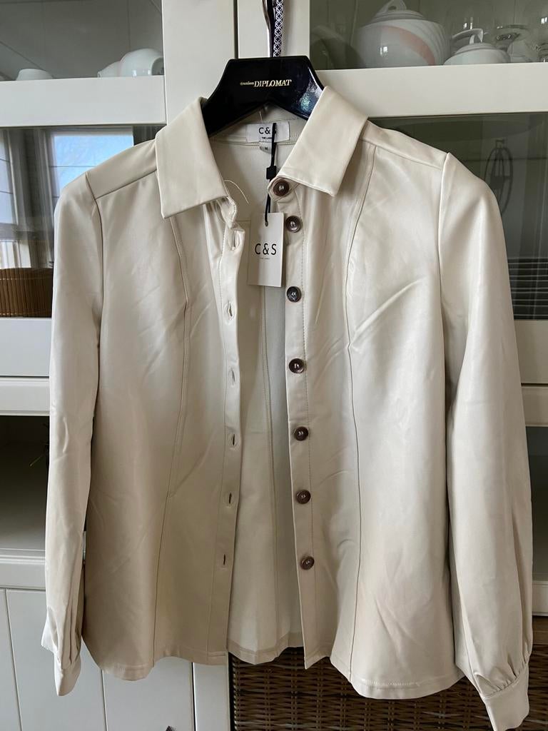 Nieuwe ‘leren’ blouse C&S, Kleding | Dames, Blouses en Tunieken, Ophalen of Verzenden, Nieuw, Maat 38/40 (M), Beige
