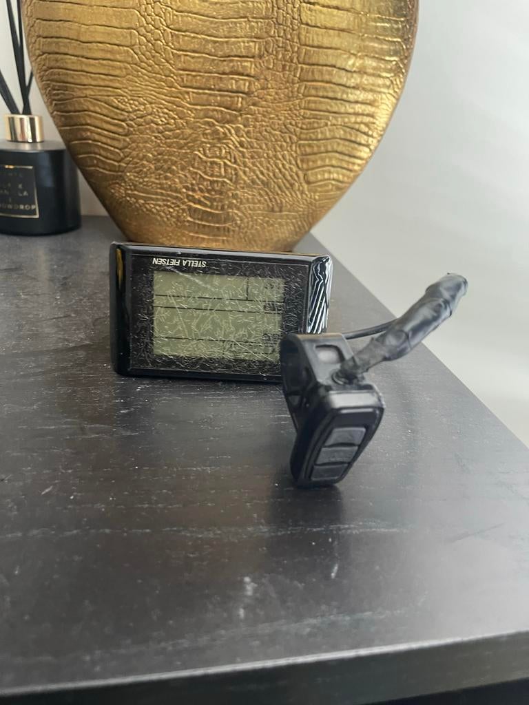 Stella Fiets display met bediening, Fietsen en Brommers, Fietsaccessoires | Fietscomputers, Ophalen of Verzenden, Gebruikt