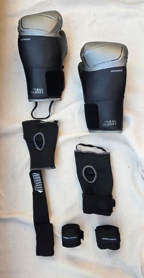 Outshock Bokshandschoenen 900 Innergloves & Straps Maat M/L, Sport en Fitness, Ophalen of Verzenden, Zo goed als nieuw, Bokshandschoenen