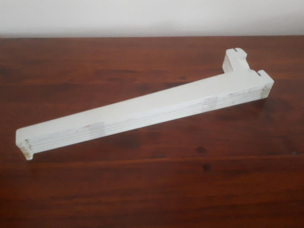 8 witte plankhouders van 25 cm, Ophalen of Verzenden, Gebruikt