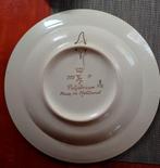 Mooi polychroom wandbord, 30 cm doorsnee, Antiek en Kunst, Ophalen of Verzenden