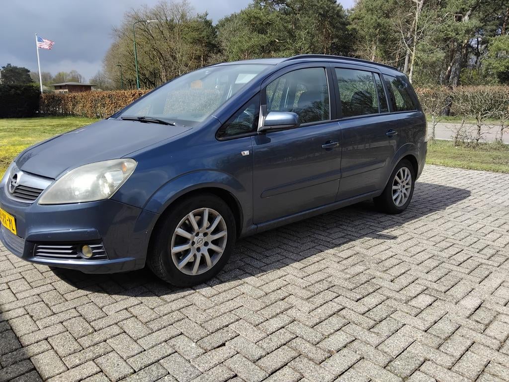 Opel zafira 2.2, Voorwielaandrijving, Stof, Grijs, Particulier