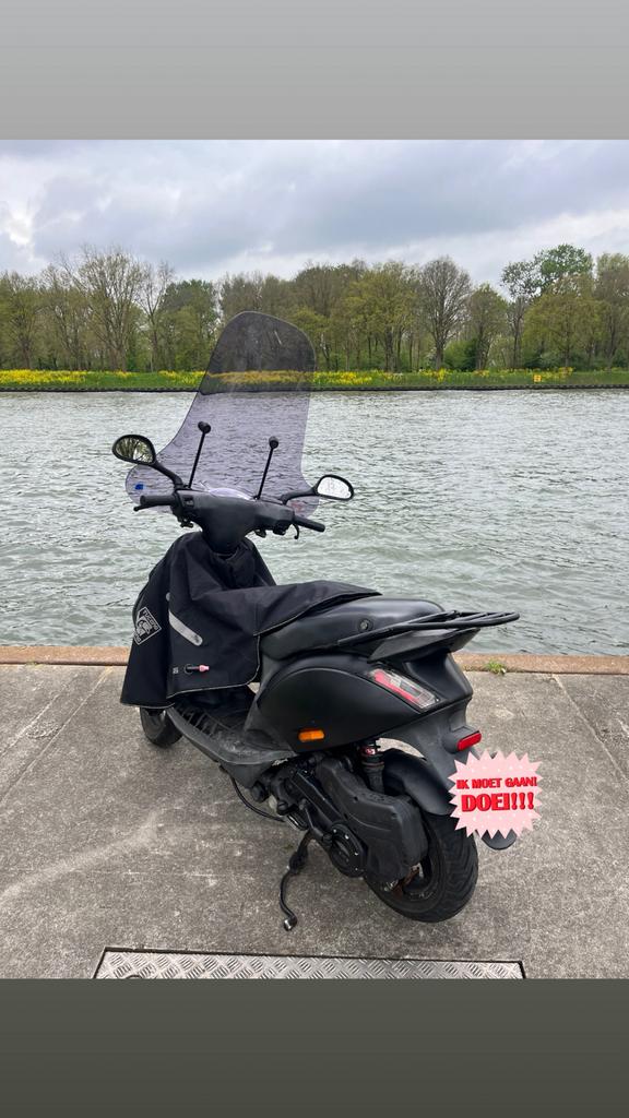 Zip typ 4 2018 special editie, Fietsen en Brommers, Scooters | Piaggio, Zo goed als nieuw, Ophalen of Verzenden