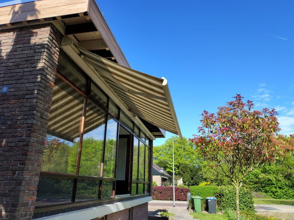 Zonnescherm elektrisch 420cm 2x, Gebruikt, Elektrisch, Ophalen of Verzenden, 150 tot 300 cm