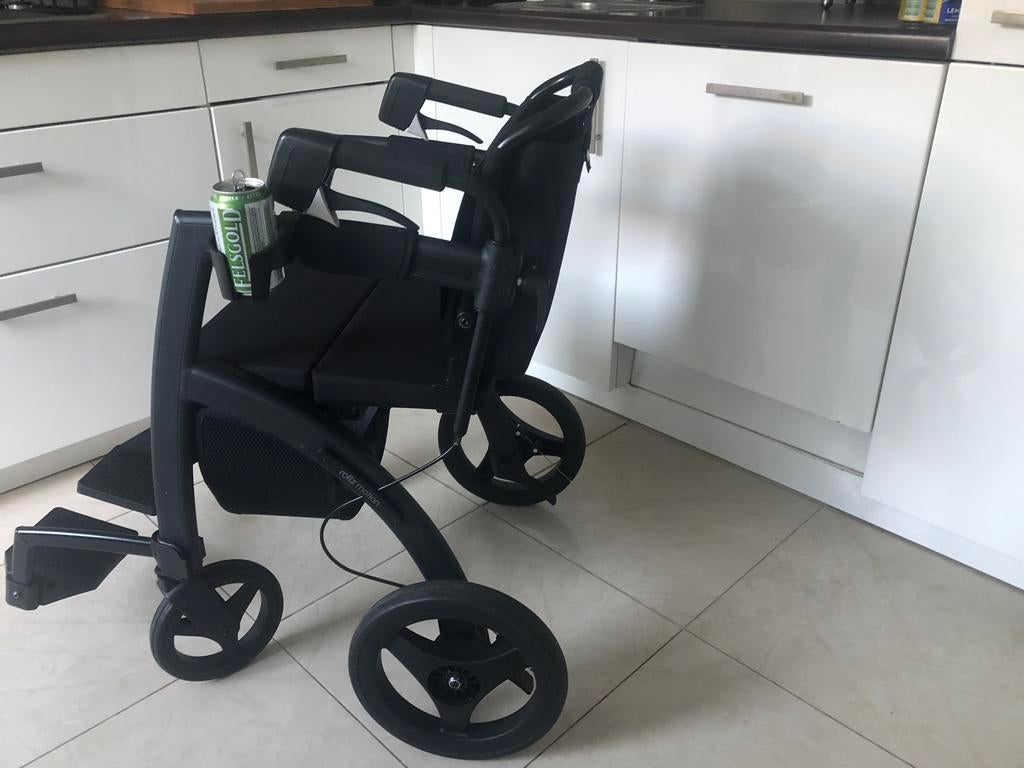 Rollater rollz motion met rugleuning en rollater pakket, Diversen, Rollators, Ophalen, Zo goed als nieuw