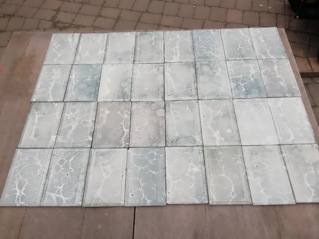 Prachtig achter kachel/fornuis 96x72cm grijsgroen gemarmerd, Antiek en Kunst, Antiek | Wandborden en Tegels, Ophalen