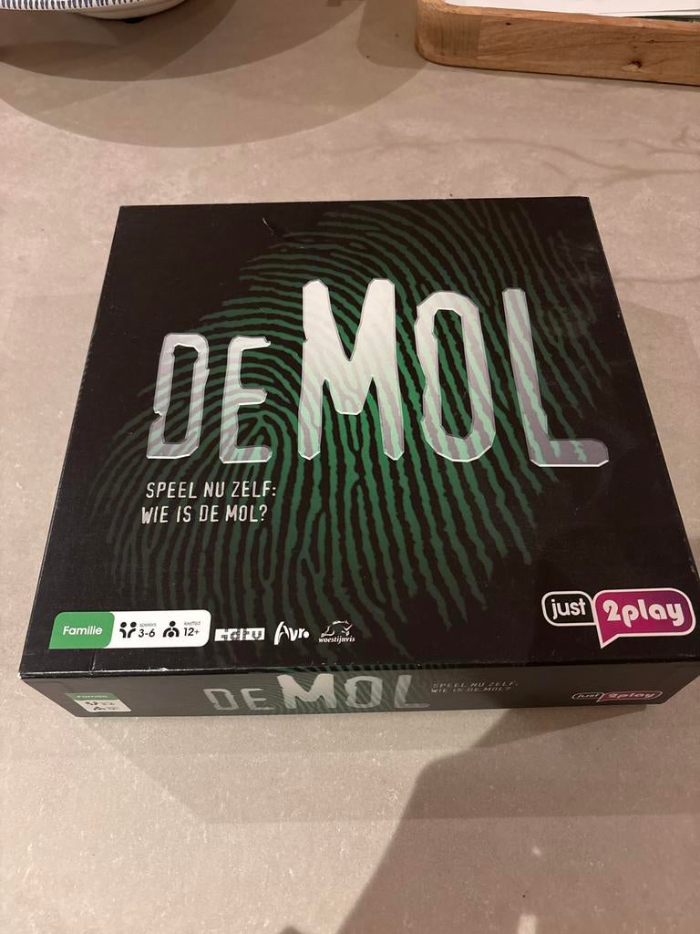 De Mol Spel: Speel nu zelf, wie is de Mol?, Drie of vier spelers, Ophalen of Verzenden, Zo goed als nieuw