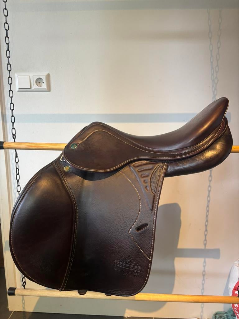 Prestige spring zadel, Dieren en Toebehoren, Paarden en Pony's | Zadels, Ophalen of Verzenden, Zo goed als nieuw, Springen