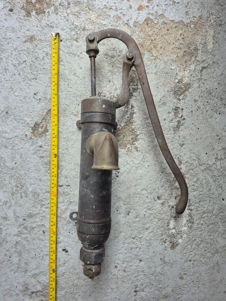 Oude koperen waterpomp als decoratie, 60cm hoog, Antiek en Kunst, Antiek | Koper en Brons, Ophalen of Verzenden