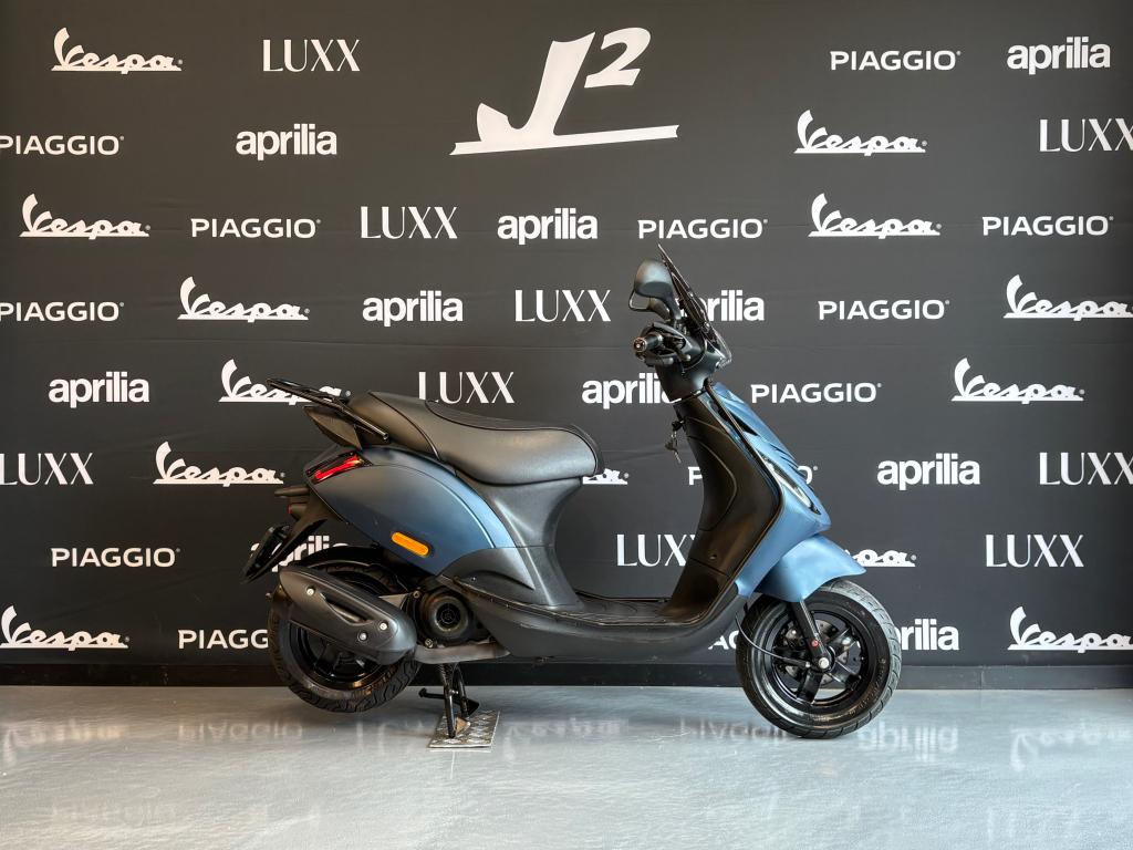 Piaggio Zip | Cameleon | Brom | 2022 | 6114 km | 1 eig, ., Maximaal 45 km/u, Zip, Ophalen of Verzenden