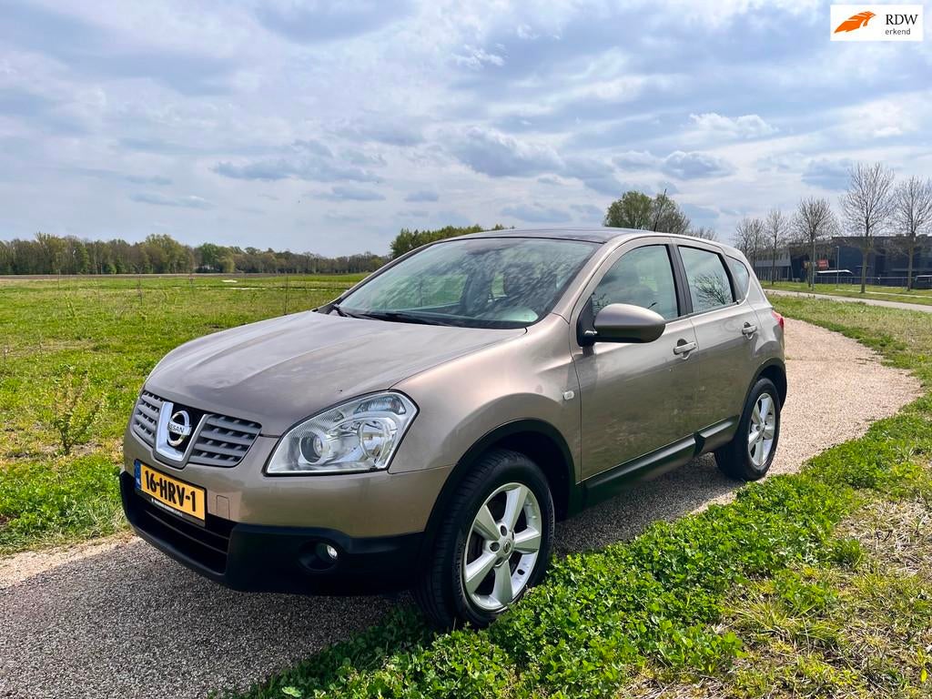 Nissan Qashqai 1.6 Acenta|Cruise|Climate|PDC, Voorwielaandrijving, 1272 kg, Gebruikt, Zwart