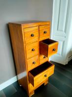 Houten apothekerskastje met 8 lades, Ophalen