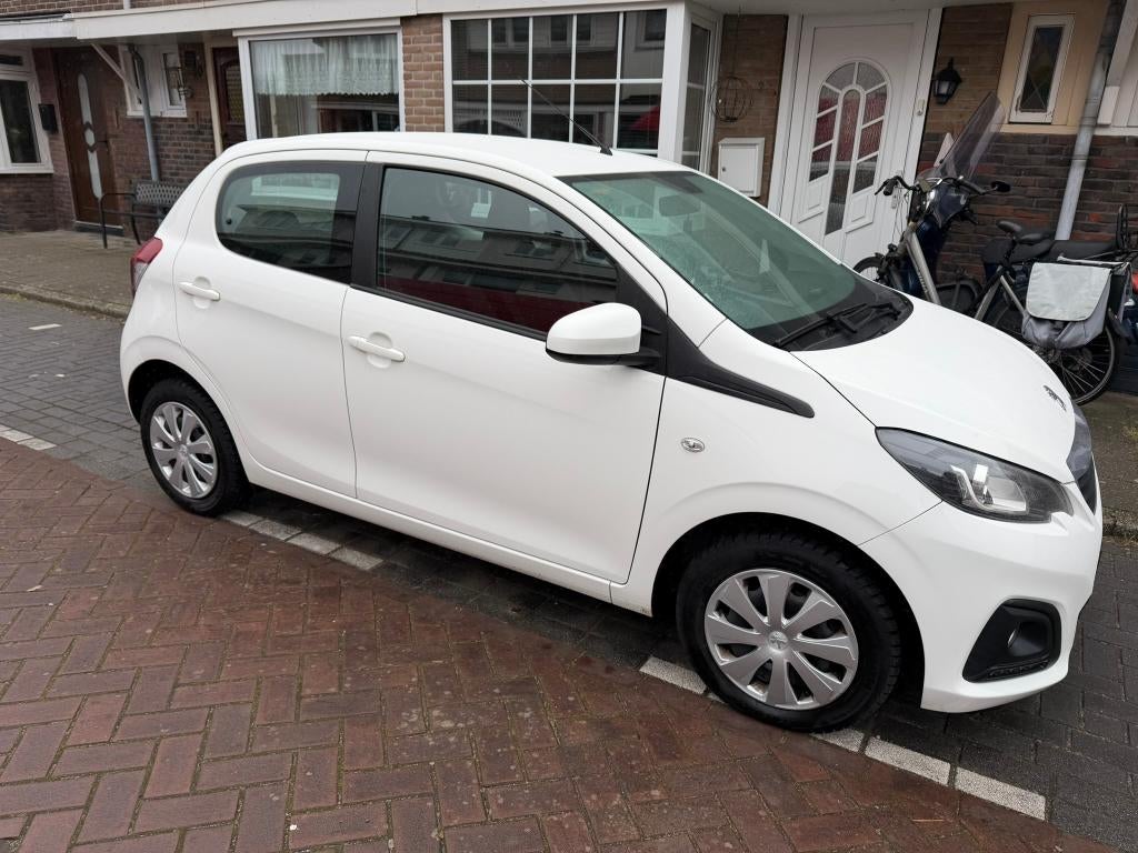 Peugeot 108 1.0 E-vti 72pk 5D 2021 Wit, Auto's, Peugeot, Particulier, Achteruitrijcamera, Airconditioning, Android Auto, Apple Carplay
