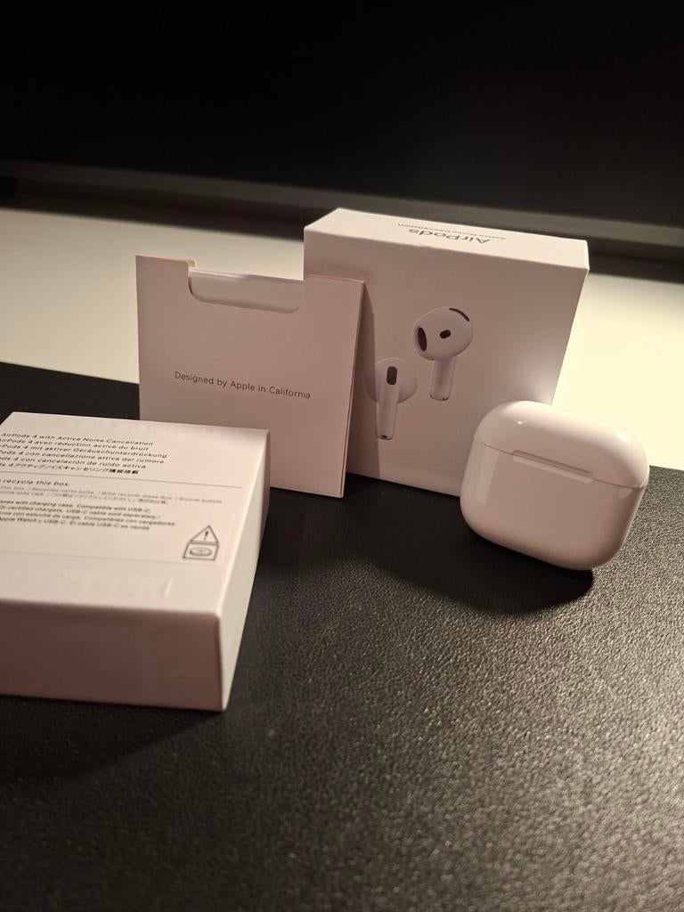 Nieuwe Apple Airpods 4, Ophalen of Verzenden, Nieuw, Overige merken, Draadloos