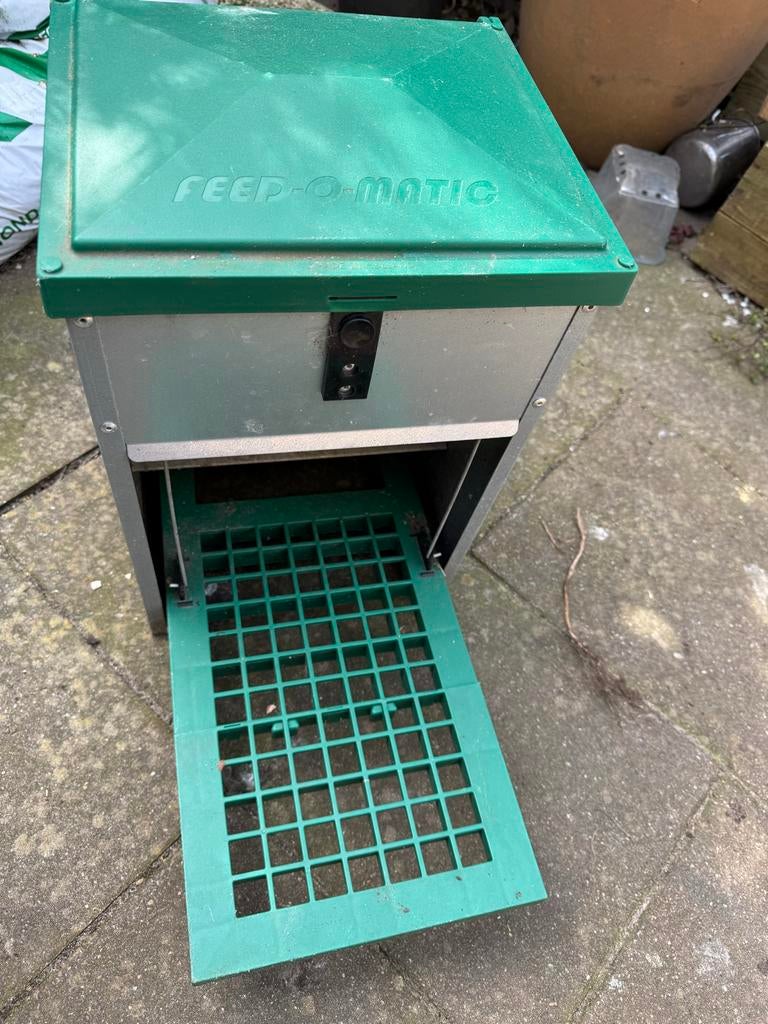 Kippen trapbak (voerbak), Dieren en Toebehoren, Pluimvee | Toebehoren, Ophalen, Drinken en Voederen