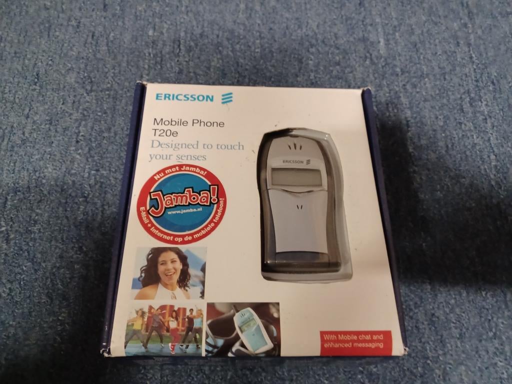 Zeldzame Ericsson T20e zgan in doos, Telecommunicatie, Mobiele telefoons | Sony, Ophalen of Verzenden, Zo goed als nieuw, Zwart