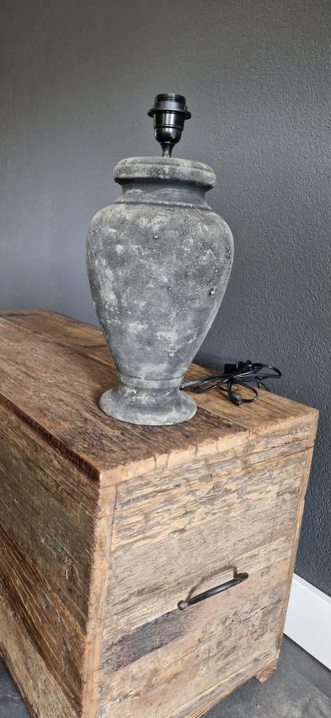 Mooie unieke tafellamp zonder kap. Stoer en sober., Ophalen, Zo goed als nieuw, Minder dan 50 cm