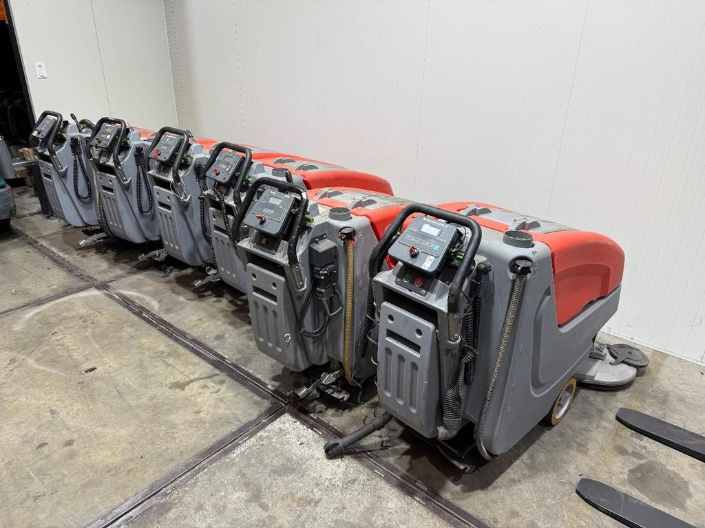 Hako Partij Schrobmachines 6 stuks B70 Bouwjaar 2022 2020 20